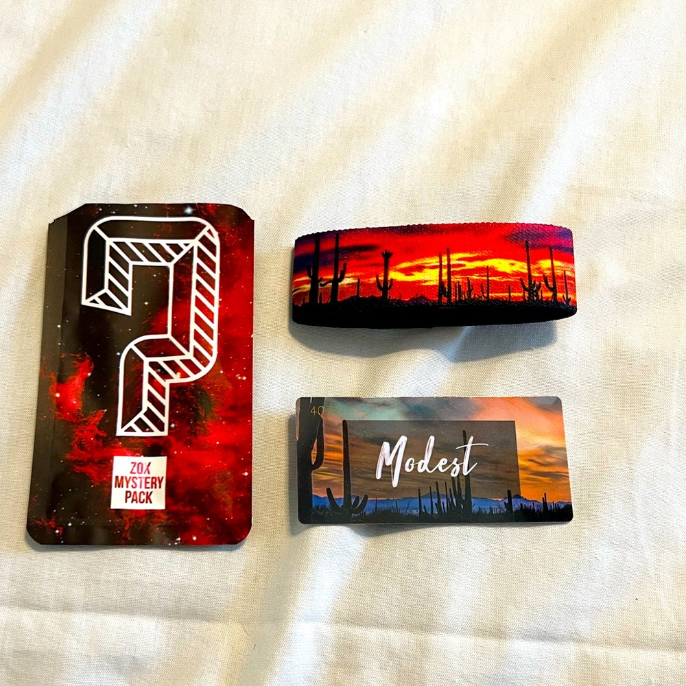 ZOX Modest Bracelet sz Medium NWT